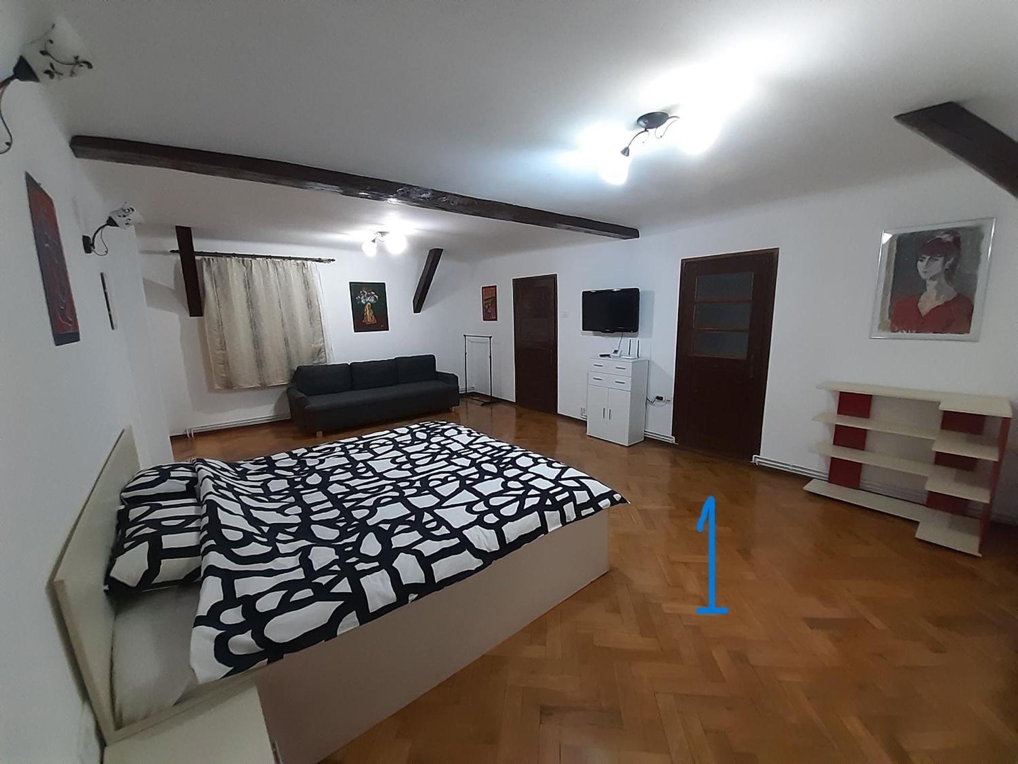 Old Town Studio Brasov Bagian luar foto