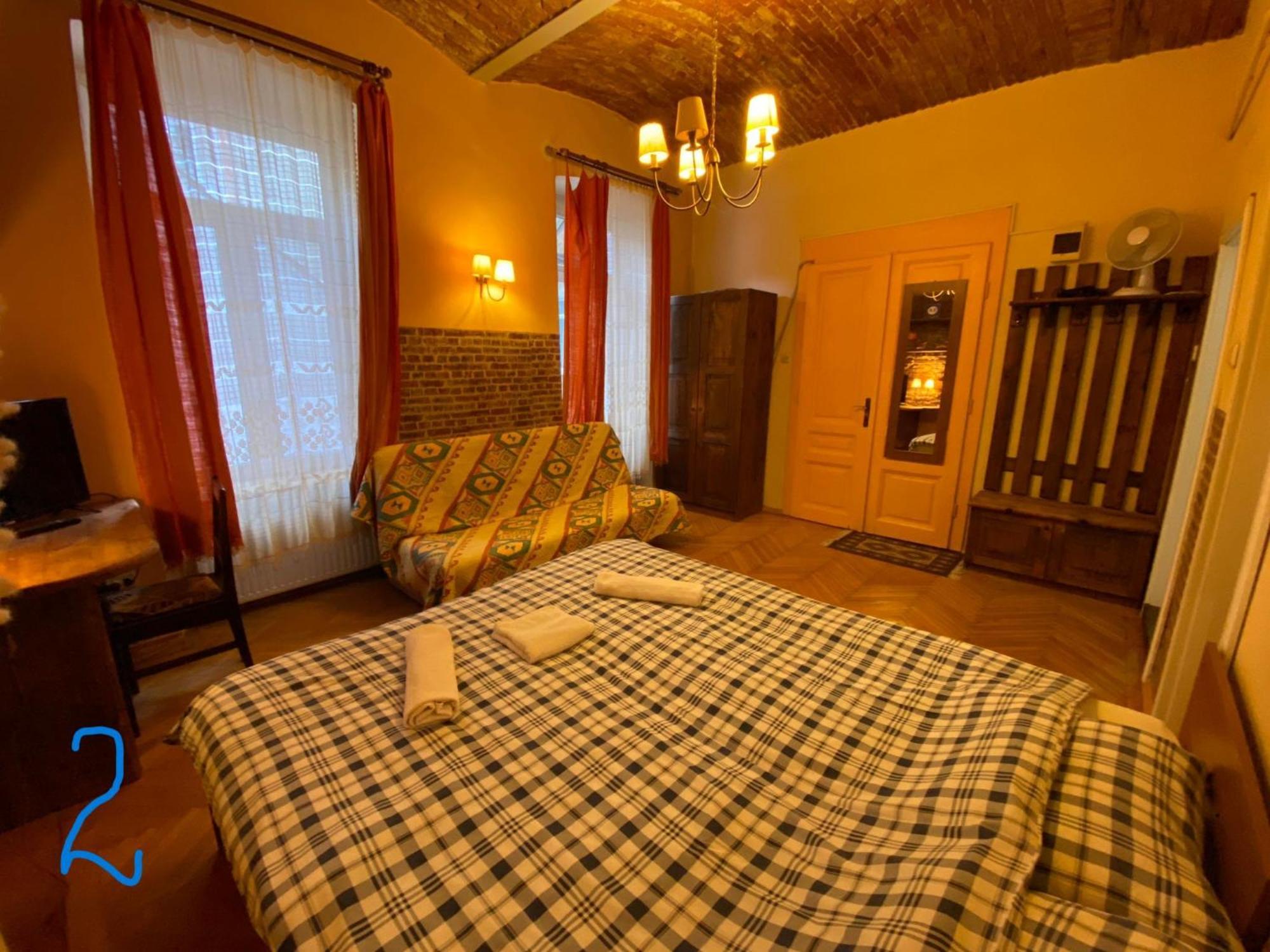 Old Town Studio Brasov Bagian luar foto