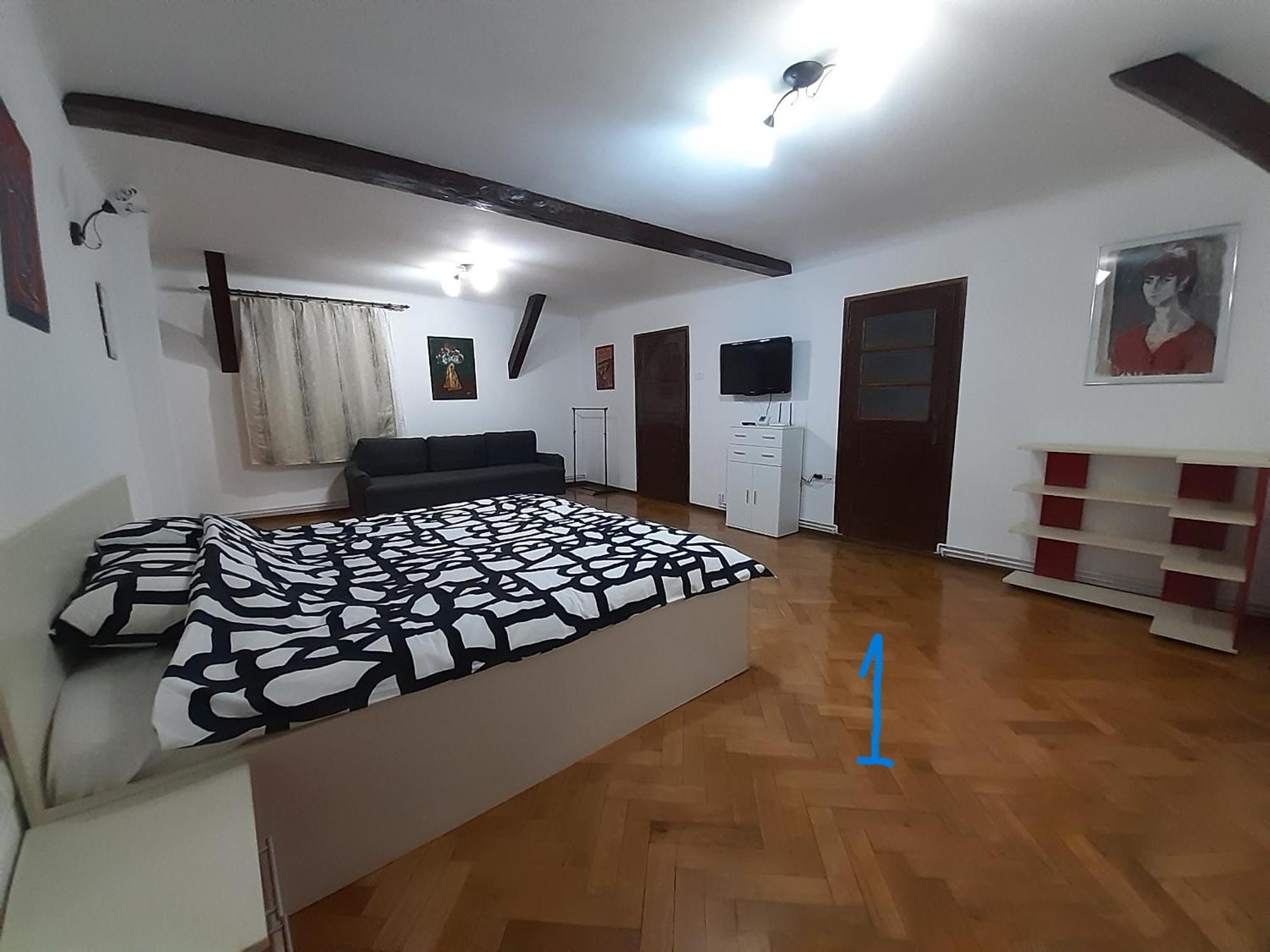 Old Town Studio Brasov Bagian luar foto